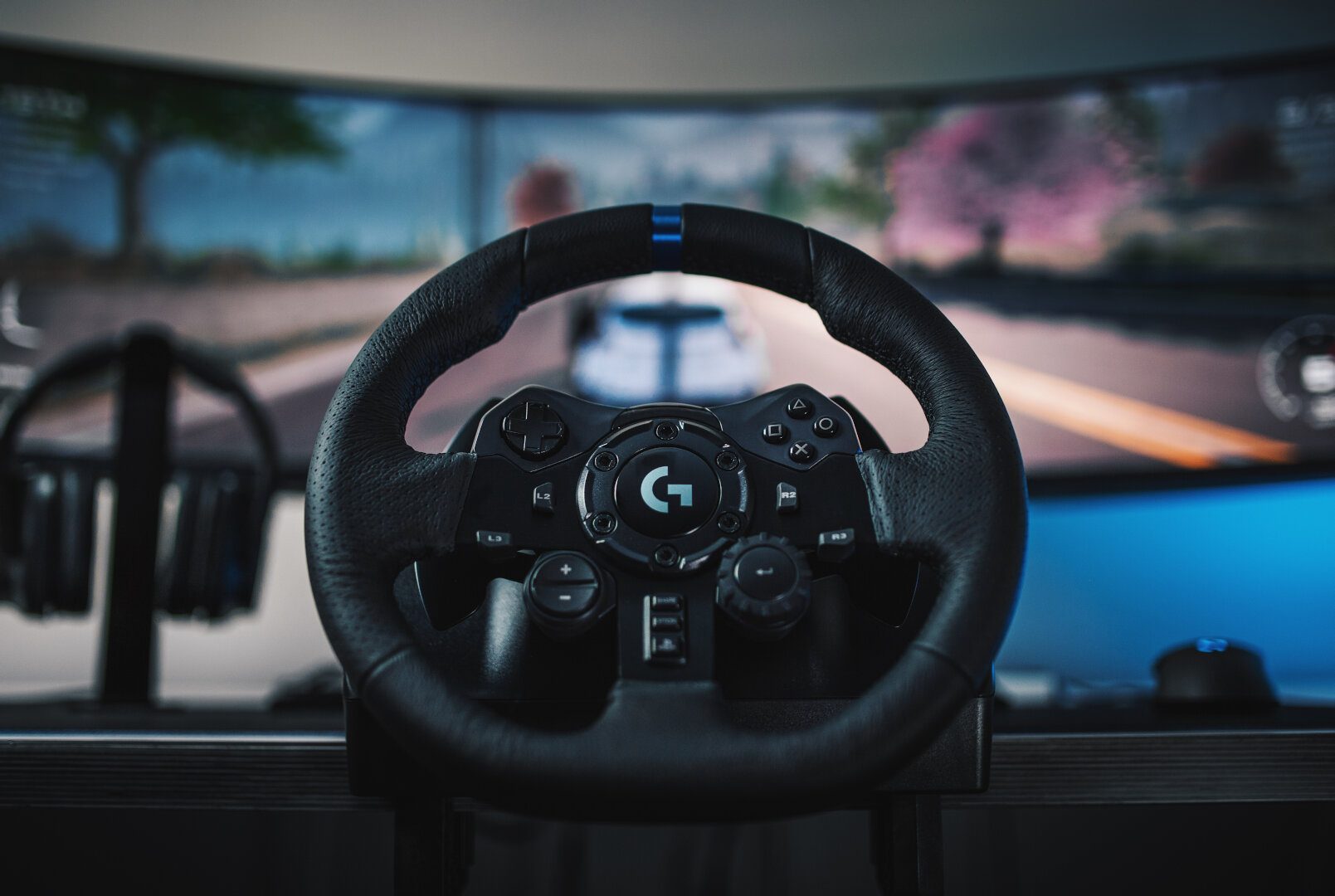 Logitech G annuncia il nuovo Volante Racing G923 - News